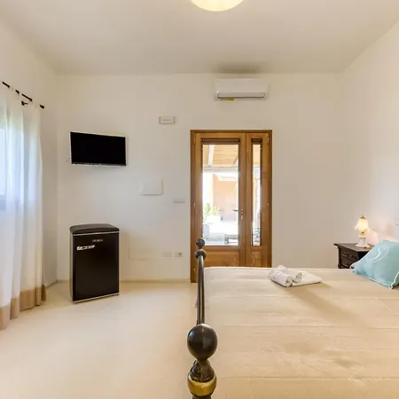 Masseria Scafazzi - Salento بريزيتشي