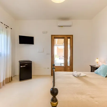 Masseria Scafazzi - Salento بريزيتشي